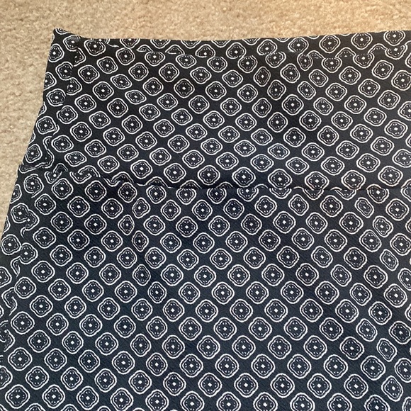 LuLaRoe Cassie Skirt Small - Picture 3 of 4